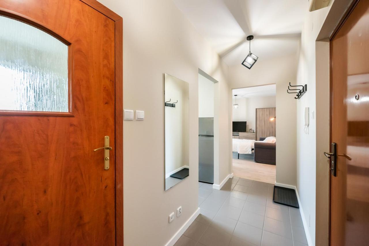 Ursus Pleasant Apartment Warschau Exterior foto